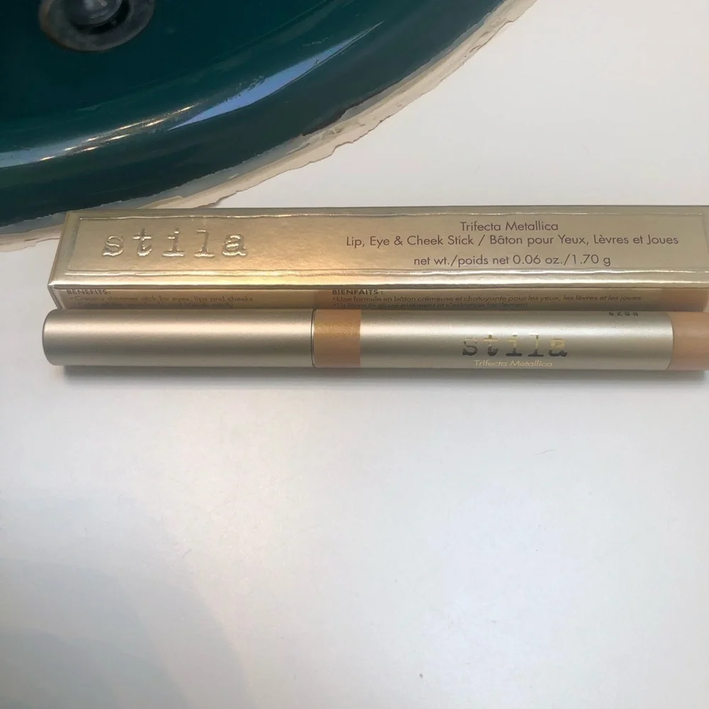 NIB STILA LIP CHEEK AND EYE STICK